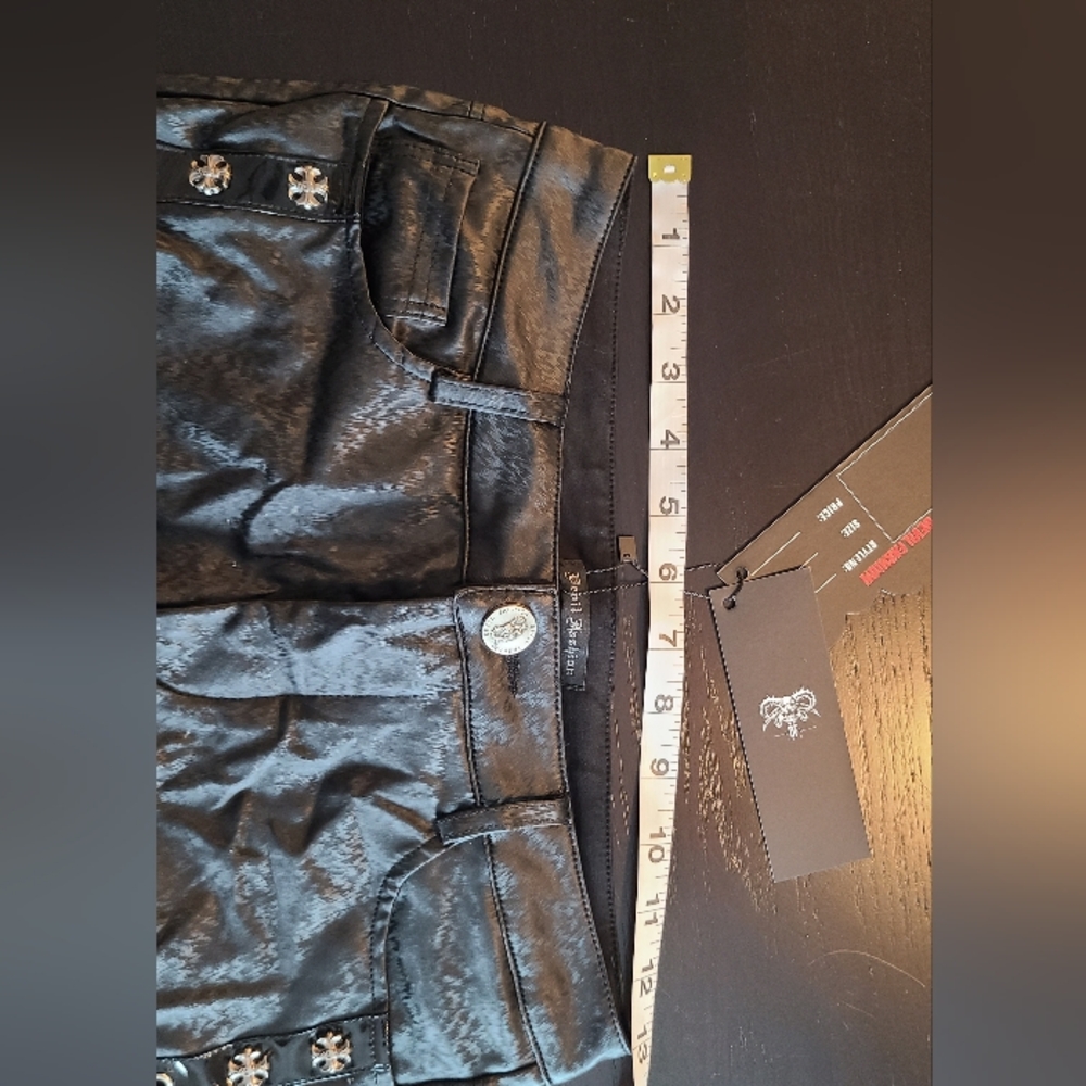 NWT Devil Fashion Pentagram Garter Faux Leather Hot Pants with Fishnets, Small - Picture 14 of 15